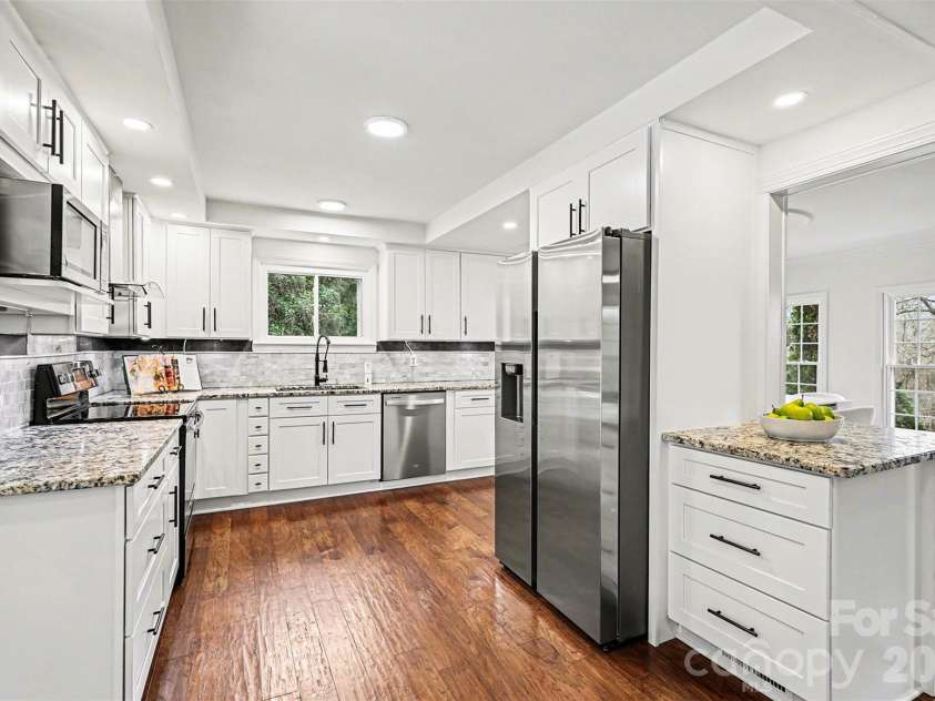 123 Old Bell Road, Charlotte, NC 28270.  MLS# CAR4404093, YatesRealty ID 18610. 