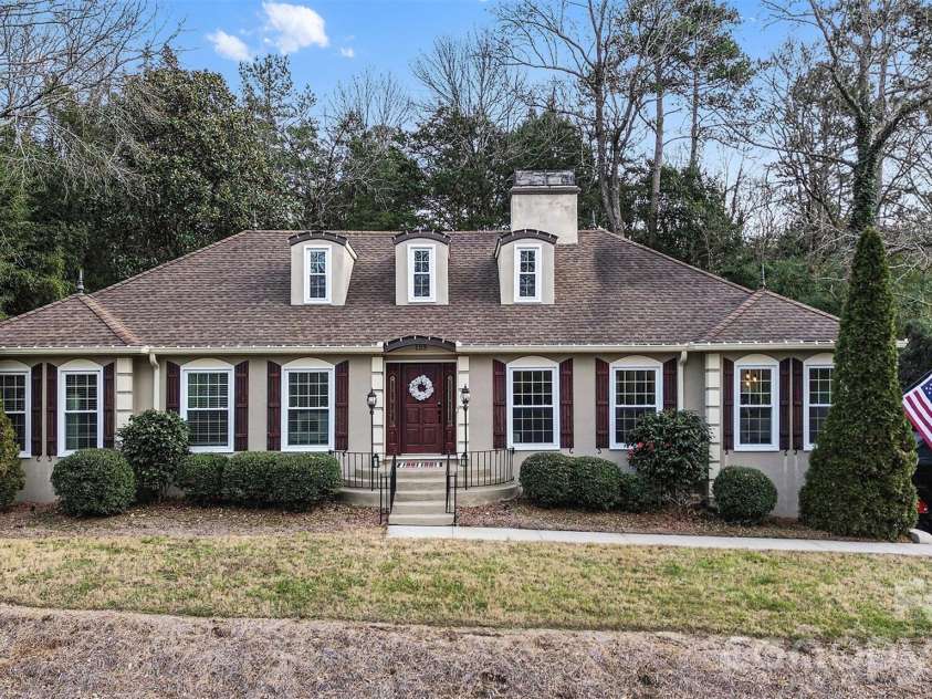 123 Old Bell Road, Charlotte, NC 28270.  MLS# CAR4404093, YatesRealty ID 18610. WELCOME!