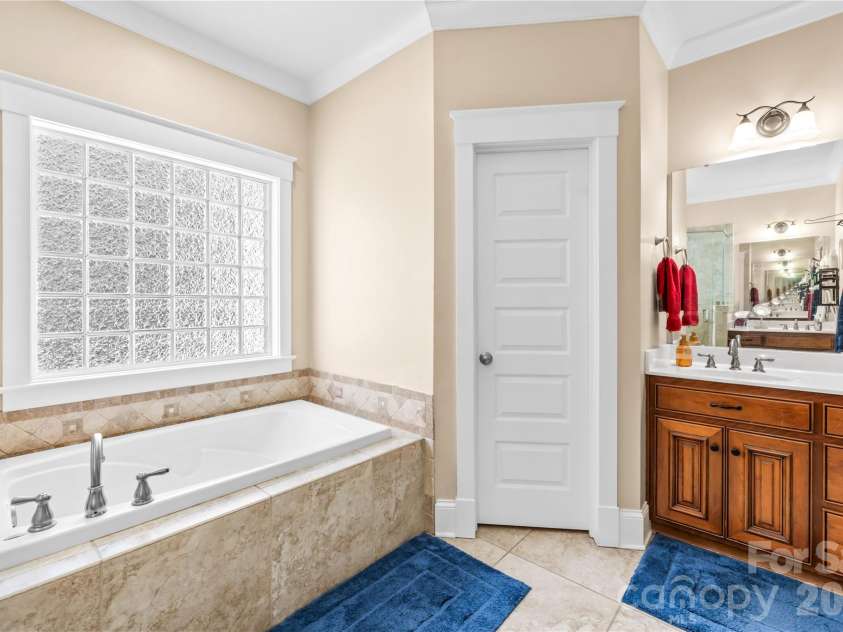 3331 Keady Mill Loop, Kannapolis, NC 28081.  MLS# CAR4374436, YatesRealty ID 18611. 