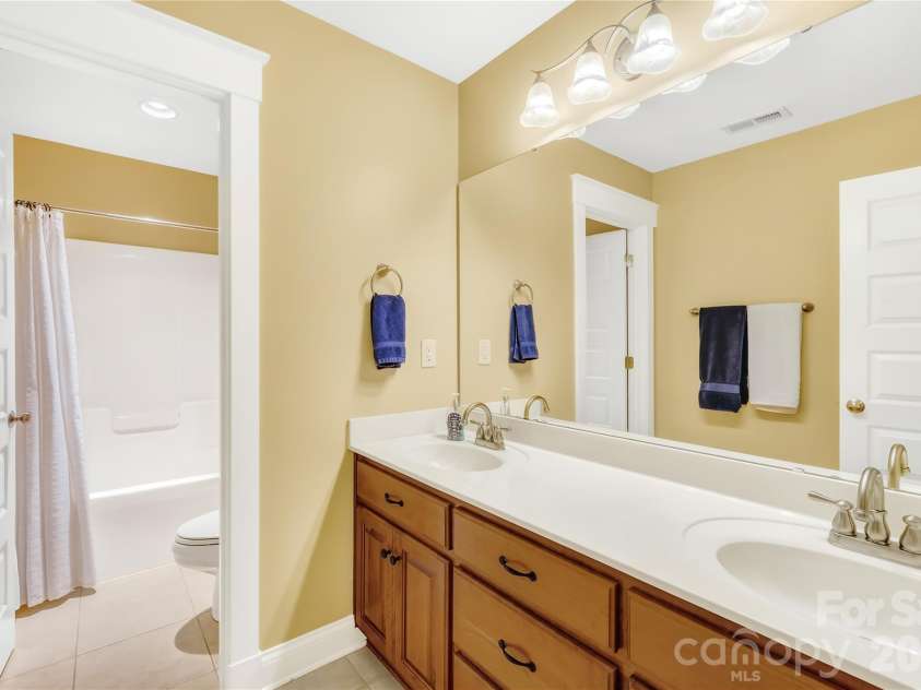 3331 Keady Mill Loop, Kannapolis, NC 28081.  MLS# CAR4374436, YatesRealty ID 18611. 