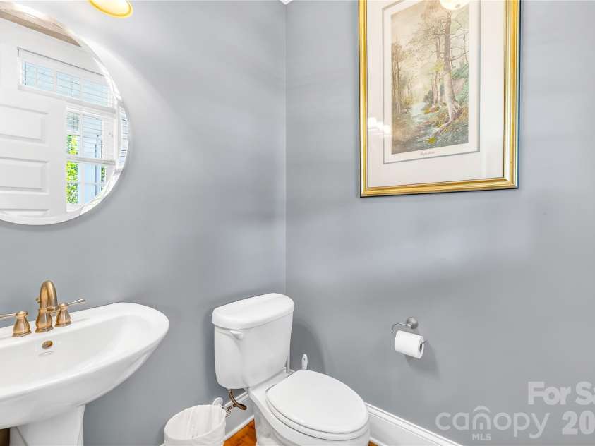 3331 Keady Mill Loop, Kannapolis, NC 28081.  MLS# CAR4374436, YatesRealty ID 18611. Main floor Half Bath