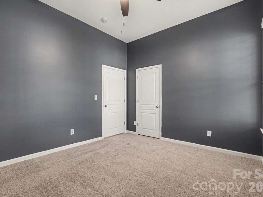 6005 Pale Moss Lane, Charlotte, NC 28269.  MLS# CAR4370980, YatesRealty ID 18613. 