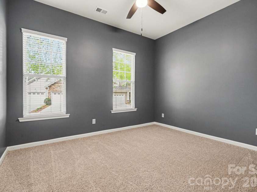 6005 Pale Moss Lane, Charlotte, NC 28269.  MLS# CAR4370980, YatesRealty ID 18613. 