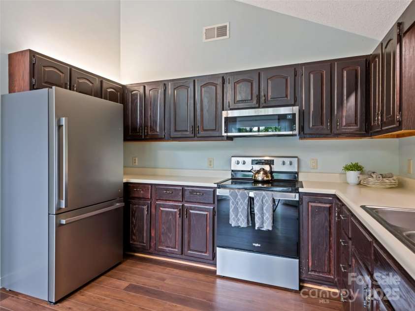 848 Eagles Ridge Road, Sylva, NC 28779.  MLS# CAR4269693, YatesRealty ID 18613. 