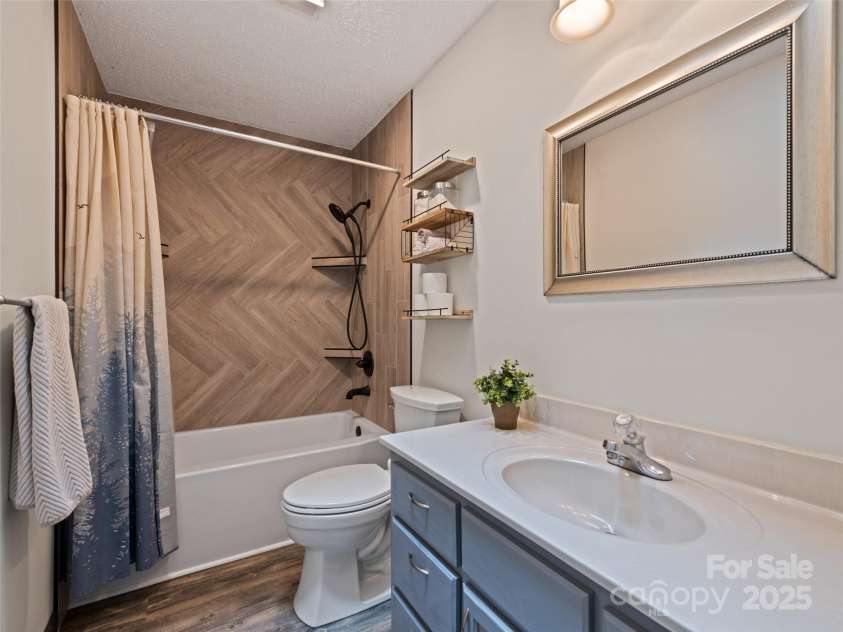 848 Eagles Ridge Road, Sylva, NC 28779.  MLS# CAR4269693, YatesRealty ID 18613. 