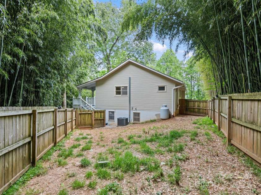 848 Eagles Ridge Road, Sylva, NC 28779.  MLS# CAR4269693, YatesRealty ID 18613. 