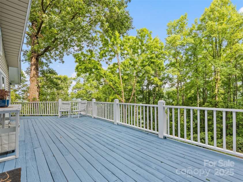 848 Eagles Ridge Road, Sylva, NC 28779.  MLS# CAR4269693, YatesRealty ID 18613. 