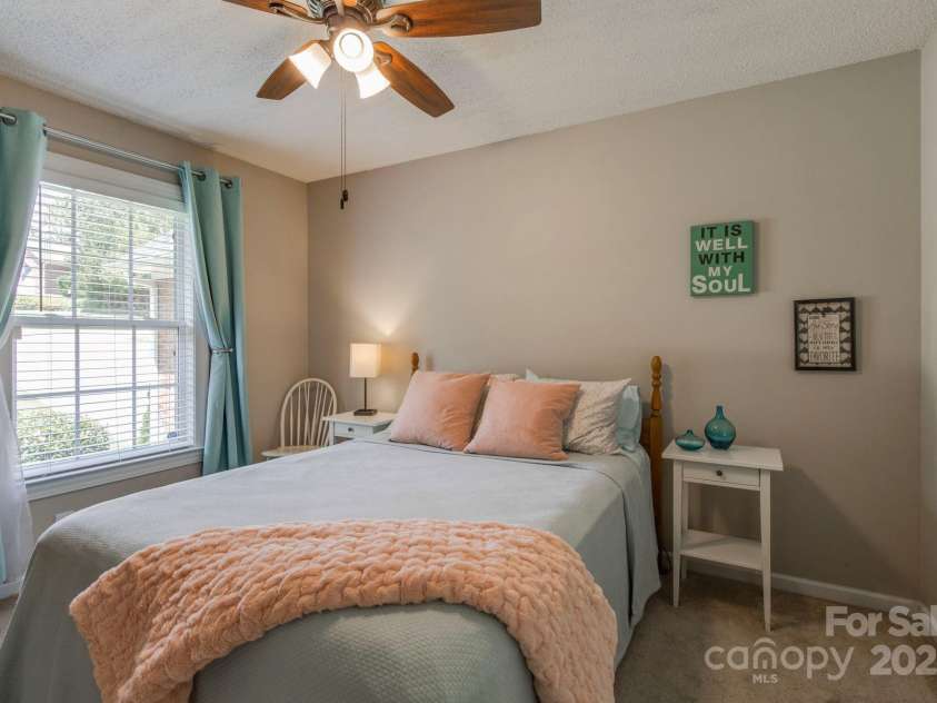 1 Loggerhead Drive, Columbia, SC 29229.  MLS# CAR4269078, YatesRealty ID 18614. 2nd Bedroom