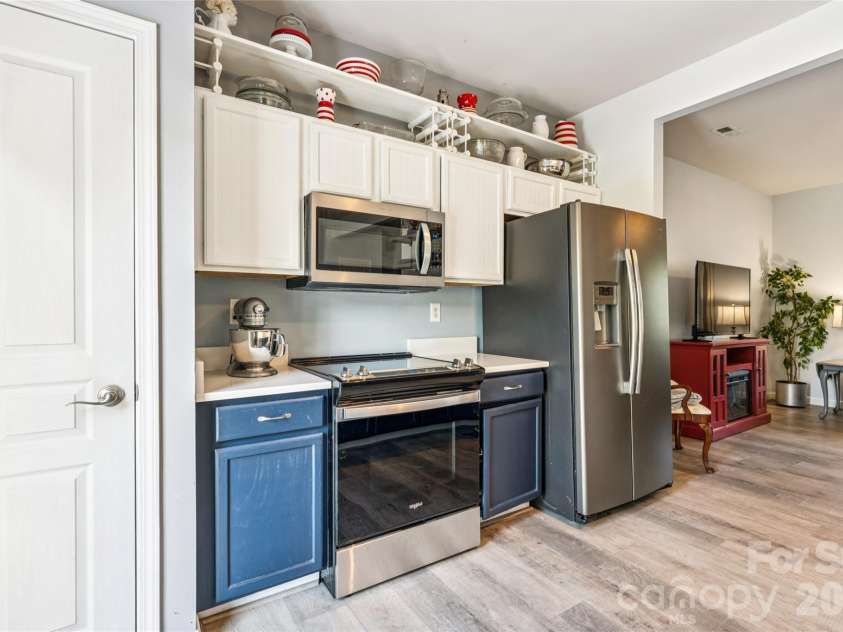 19311 Courtney Jae Lane, Cornelius, NC 28031.  MLS# CAR4371372, YatesRealty ID 18614. 