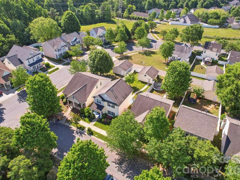 19311 Courtney Jae Lane, Cornelius, NC 28031.  MLS# CAR4371372, YatesRealty ID 18614. 