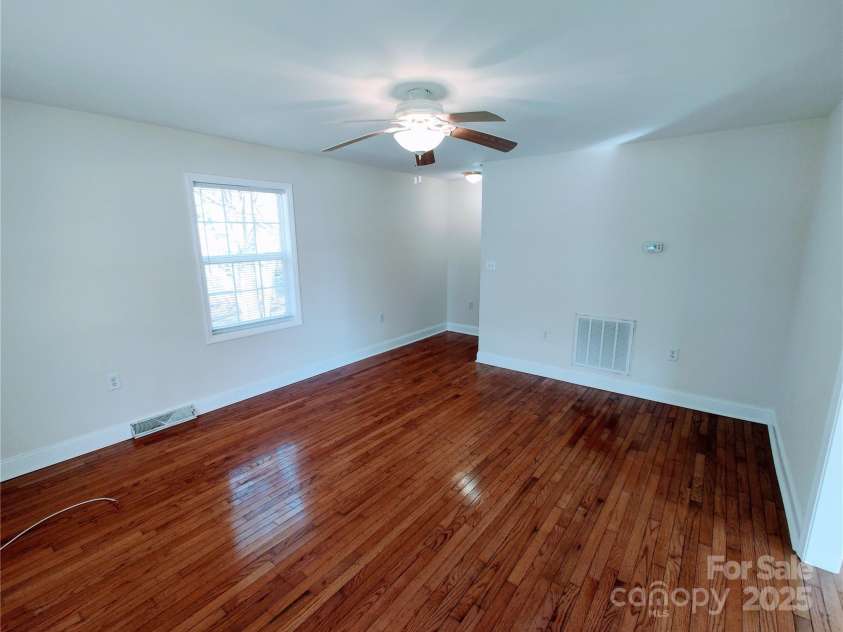 1806 Bringle Ferry Road, Salisbury, NC 28146.  MLS# CAR4225285, YatesRealty ID 18615. Living room