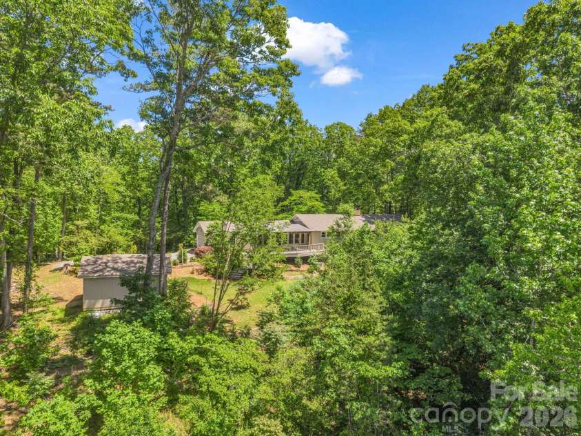 7 Hearthstone Lane, Landrum, SC 29356.  MLS# CAR4376609, YatesRealty ID 18615. 