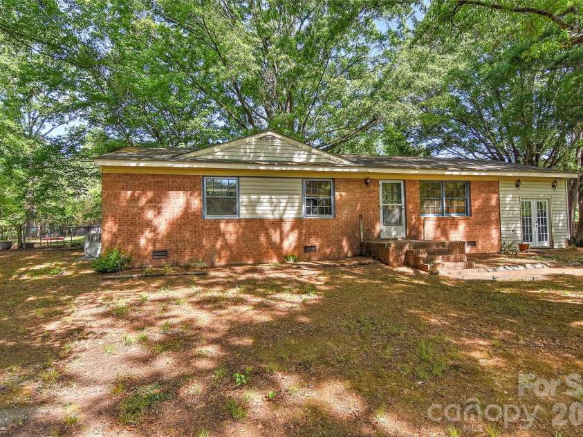 2513 Carroll Street, Monroe, NC 28110.  MLS# CAR4372651, YatesRealty ID 18616. 