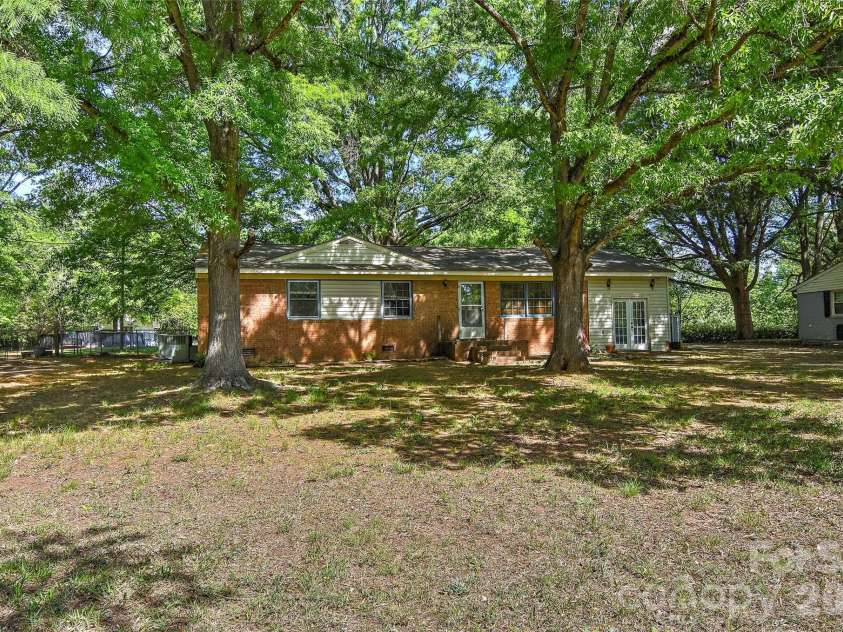 2513 Carroll Street, Monroe, NC 28110.  MLS# CAR4372651, YatesRealty ID 18616. 