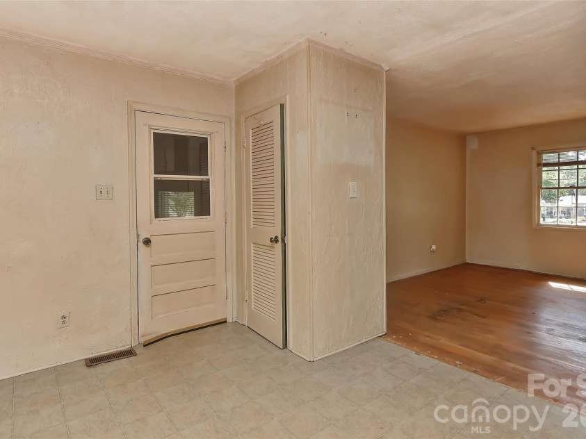 2513 Carroll Street, Monroe, NC 28110.  MLS# CAR4372651, YatesRealty ID 18616. 