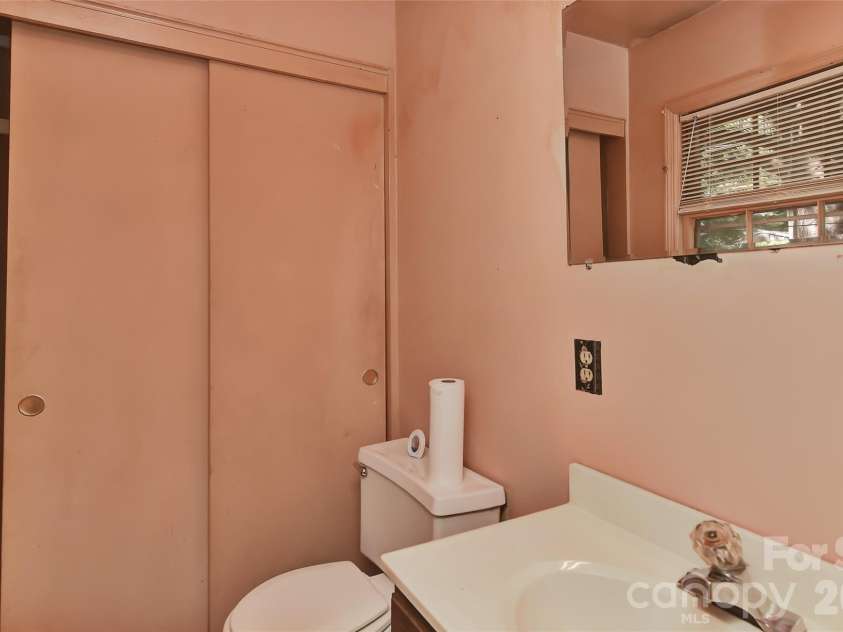 2513 Carroll Street, Monroe, NC 28110.  MLS# CAR4372651, YatesRealty ID 18616. 