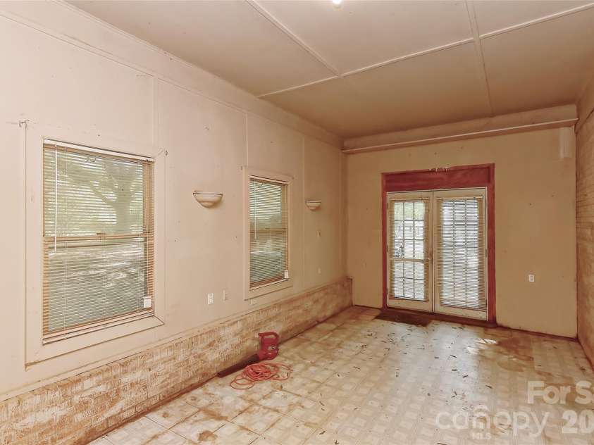 2513 Carroll Street, Monroe, NC 28110.  MLS# CAR4372651, YatesRealty ID 18616. 