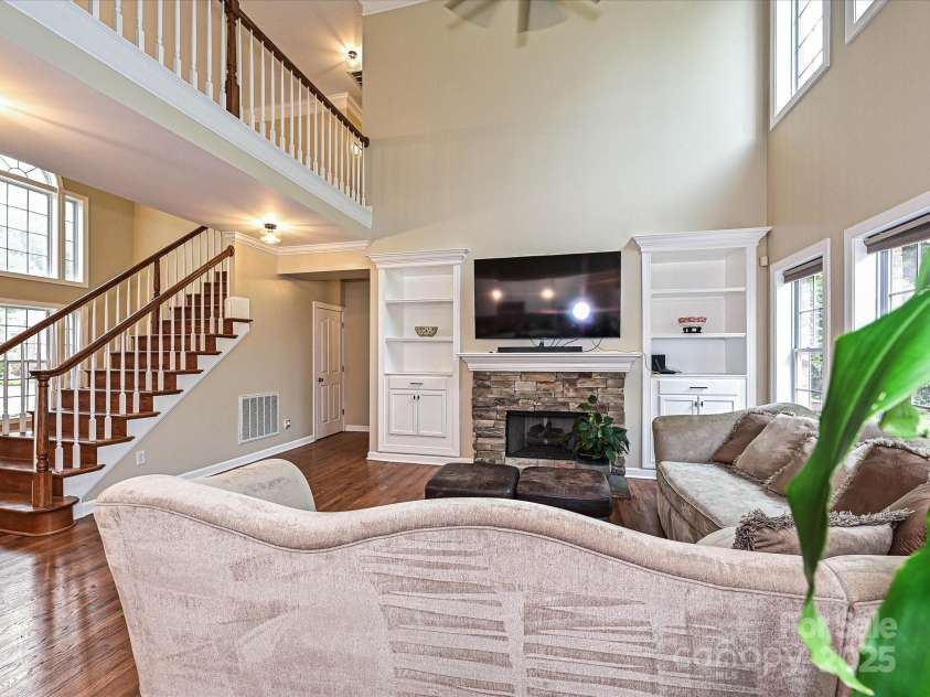 410 Deer Brush Lane, Waxhaw, NC 28173.  MLS# CAR4258859, YatesRealty ID 18616. 