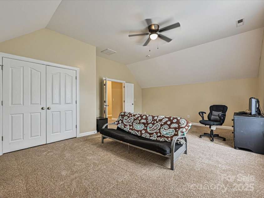 410 Deer Brush Lane, Waxhaw, NC 28173.  MLS# CAR4258859, YatesRealty ID 18616. Bonus room/ 5th bedroom