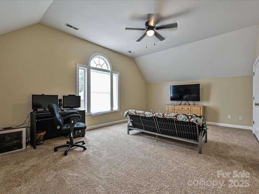 410 Deer Brush Lane, Waxhaw, NC 28173.  MLS# CAR4258859, YatesRealty ID 18616. Bonus room or 5th bedroom