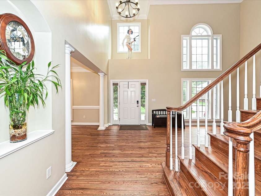 410 Deer Brush Lane, Waxhaw, NC 28173.  MLS# CAR4258859, YatesRealty ID 18616. Gorgeous wood flooring!