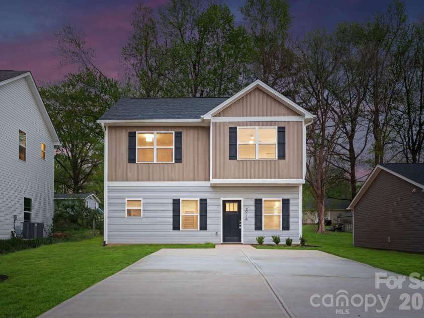 2016 Juniper Drive, Charlotte, NC 28269.  MLS# CAR4371291, YatesRealty ID 18617. Representation
