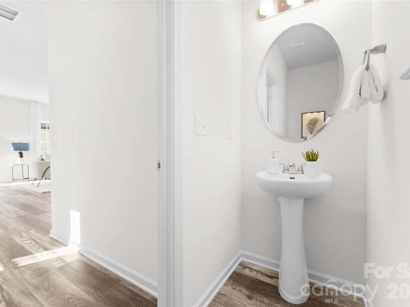 2016 Juniper Drive, Charlotte, NC 28269.  MLS# CAR4371291, YatesRealty ID 18617. Representation
