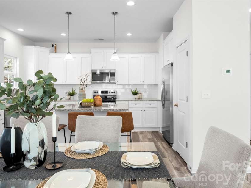 2016 Juniper Drive, Charlotte, NC 28269.  MLS# CAR4371291, YatesRealty ID 18617. Representation