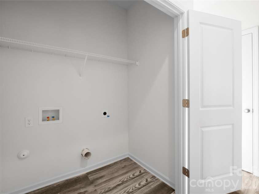 2016 Juniper Drive, Charlotte, NC 28269.  MLS# CAR4371291, YatesRealty ID 18617. Representation