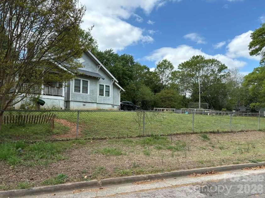 2 Graham Street, Rock Hill, SC 29730.  MLS# CAR4374978, YatesRealty ID 18619. 