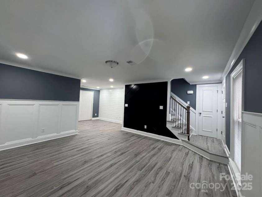7310 Yorkville Court, Charlotte, NC 28273.  MLS# CAR4232395, YatesRealty ID 1862. Living Room   (Picture 2)