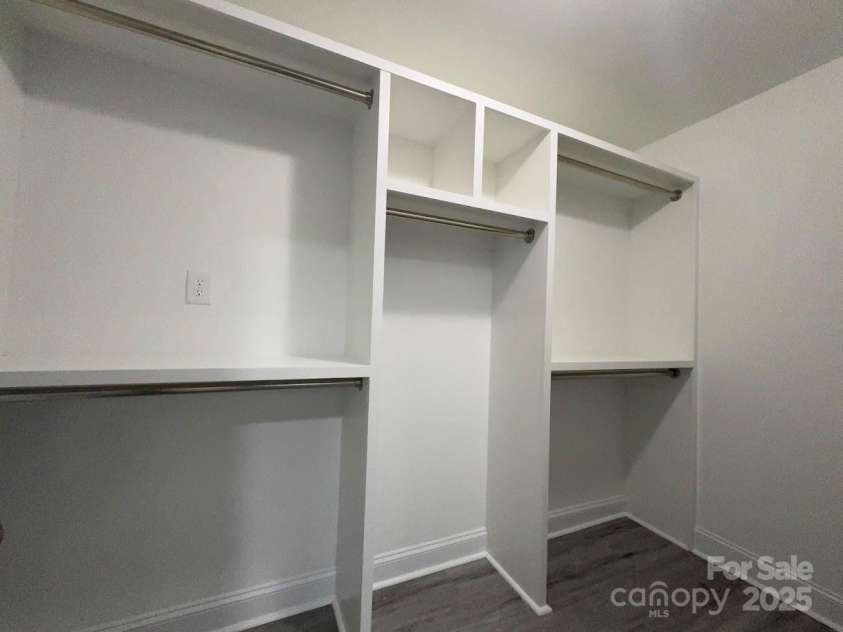 7310 Yorkville Court, Charlotte, NC 28273.  MLS# CAR4232395, YatesRealty ID 1862. Mater Bedroom Walking Closet