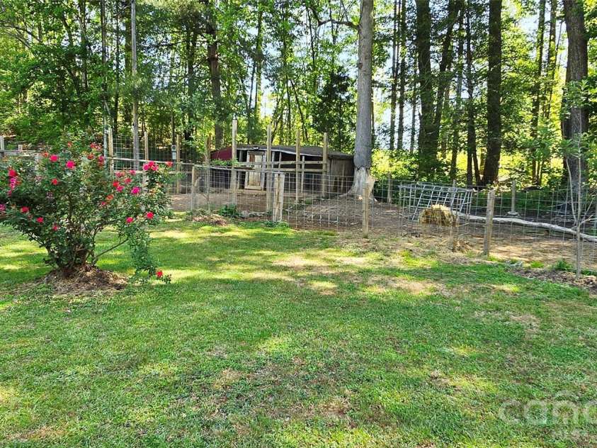 4735 Sugar Hill Road, Marion, NC 28752.  MLS# CAR4377452, YatesRealty ID 18620. 