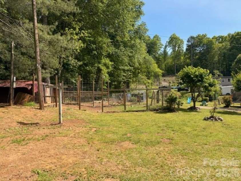 4735 Sugar Hill Road, Marion, NC 28752.  MLS# CAR4377452, YatesRealty ID 18620. 