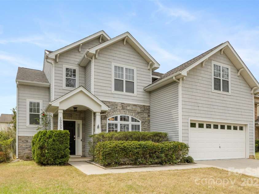 10933 Sedgemoor Lane, Charlotte, NC 28277.  MLS# CAR4231380, YatesRealty ID 18621. 