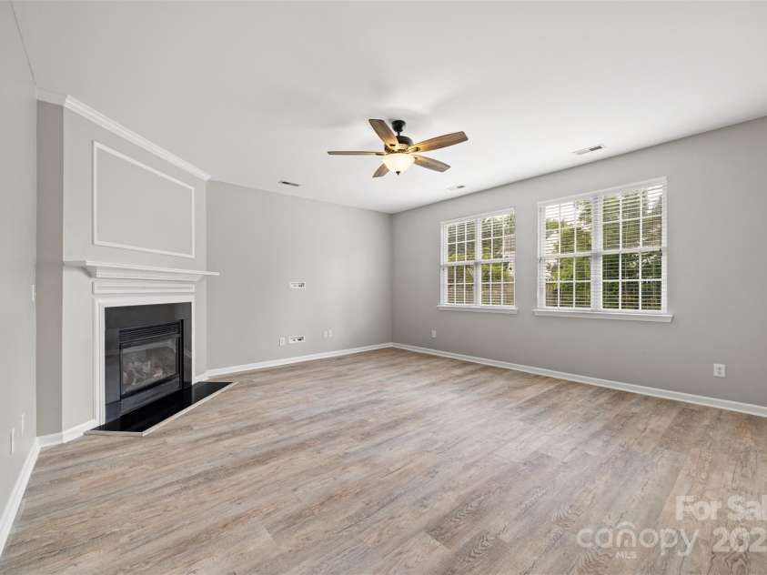 10933 Sedgemoor Lane, Charlotte, NC 28277.  MLS# CAR4231380, YatesRealty ID 18621. 