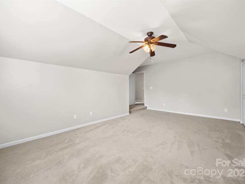 10933 Sedgemoor Lane, Charlotte, NC 28277.  MLS# CAR4231380, YatesRealty ID 18621. 