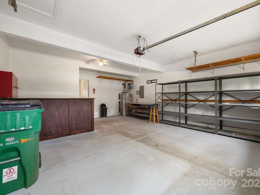 10933 Sedgemoor Lane, Charlotte, NC 28277.  MLS# CAR4231380, YatesRealty ID 18621. 