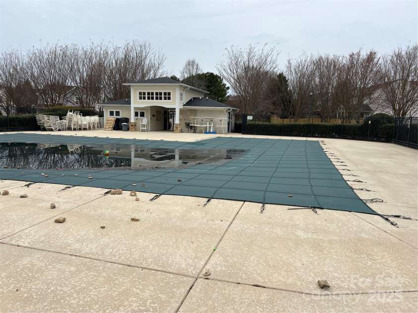 10933 Sedgemoor Lane, Charlotte, NC 28277.  MLS# CAR4231380, YatesRealty ID 18621. Pool