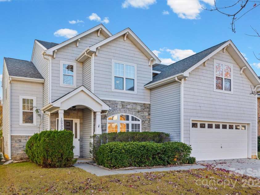 10933 Sedgemoor Lane, Charlotte, NC 28277.  MLS# CAR4319719, YatesRealty ID 18621. 