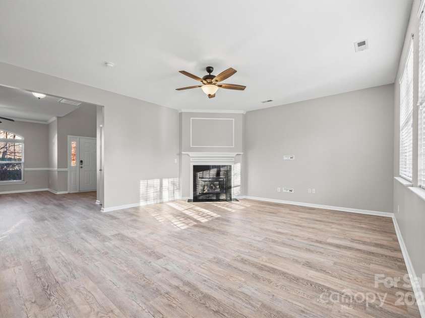 10933 Sedgemoor Lane, Charlotte, NC 28277.  MLS# CAR4319719, YatesRealty ID 18621. 