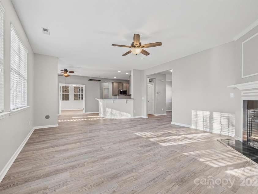 10933 Sedgemoor Lane, Charlotte, NC 28277.  MLS# CAR4319719, YatesRealty ID 18621. 