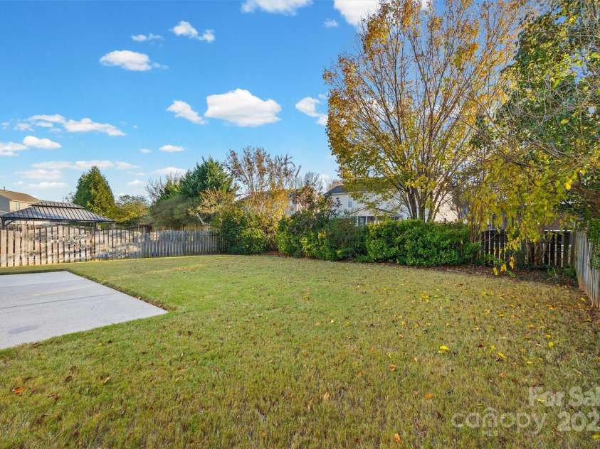 10933 Sedgemoor Lane, Charlotte, NC 28277.  MLS# CAR4319719, YatesRealty ID 18621. 