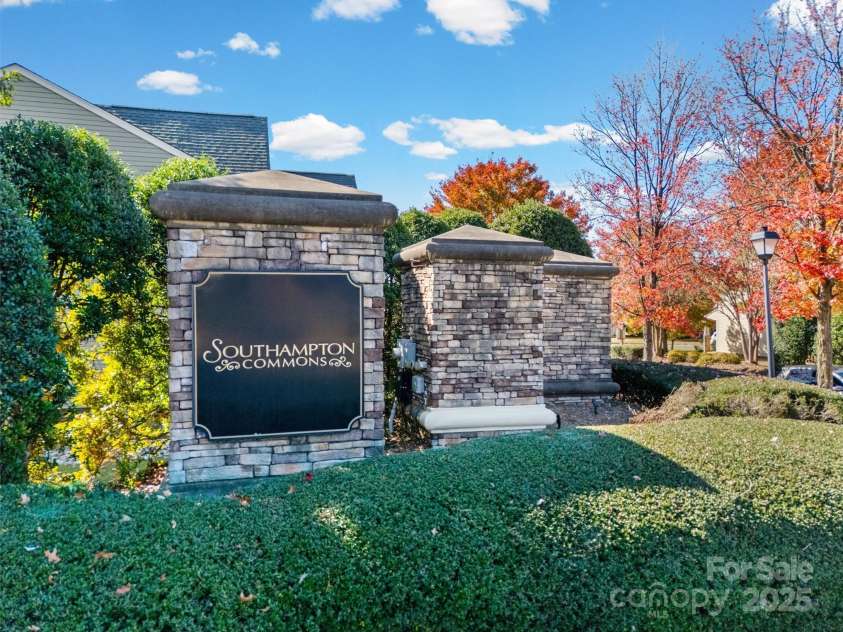 10933 Sedgemoor Lane, Charlotte, NC 28277.  MLS# CAR4319719, YatesRealty ID 18621. 