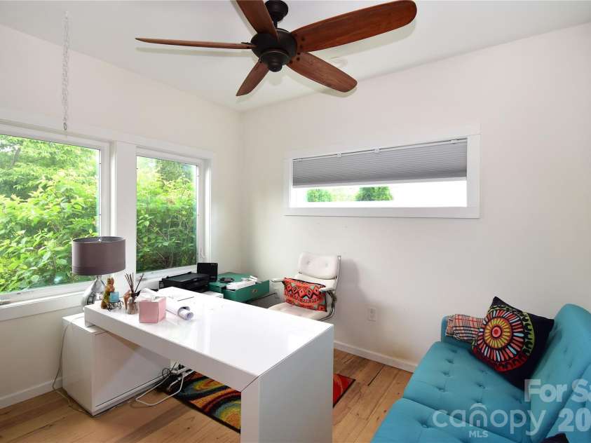 6 Belvedere Road, Asheville, NC 28803.  MLS# CAR4386842, YatesRealty ID 18623. 
