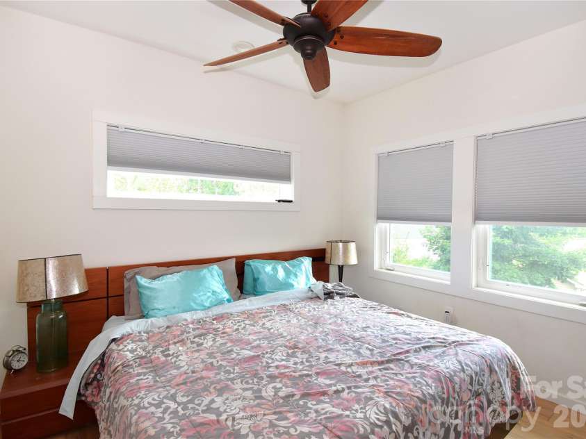 6 Belvedere Road, Asheville, NC 28803.  MLS# CAR4386842, YatesRealty ID 18623. 