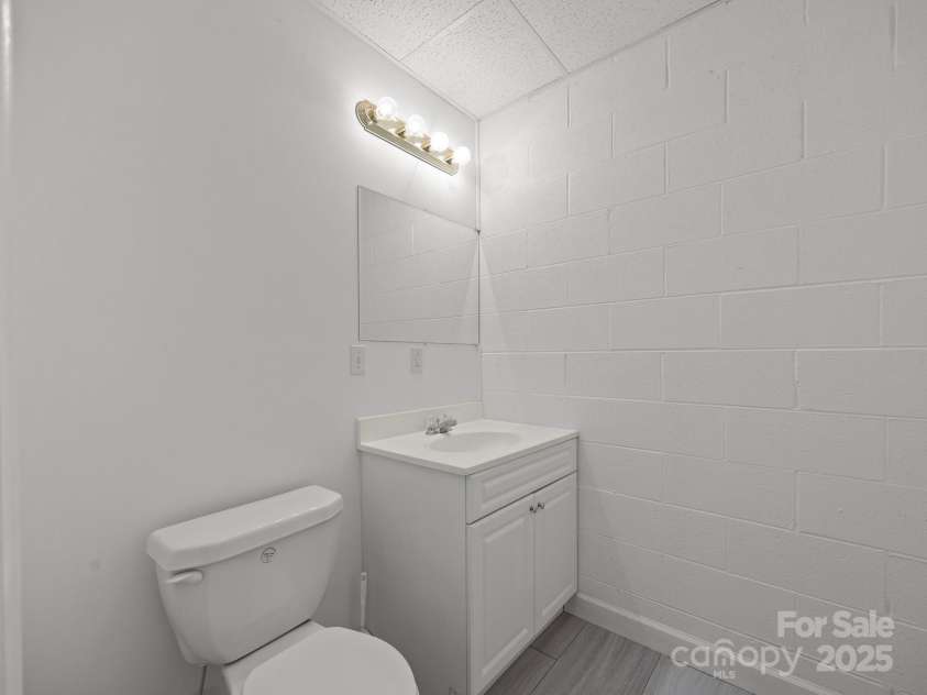 297 Brooks Road Extension, Bostic, NC 28018.  MLS# CAR4234107, YatesRealty ID 18624. 