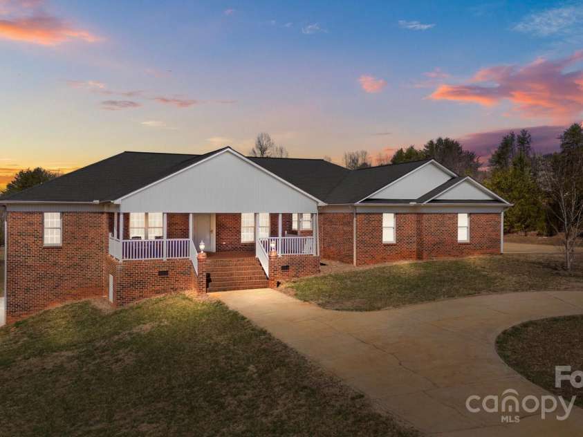 297 Brooks Road Extension, Bostic, NC 28018.  MLS# CAR4234107, YatesRealty ID 18624. 