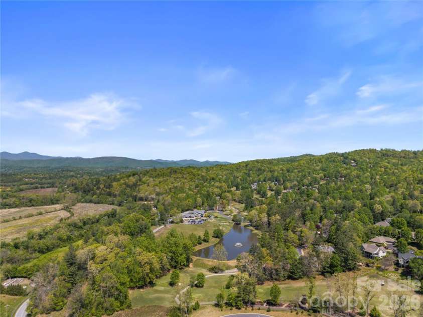 1801 Riverview Court, Hendersonville, NC 28739.  MLS# CAR4373353, YatesRealty ID 18626. Cummings Cove
