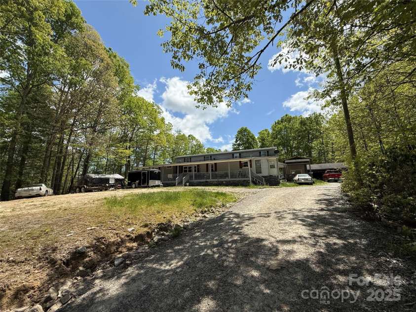 630 Deer Chase Circle, Cedar Mountain, NC 28718.  MLS# CAR4256773, YatesRealty ID 18626. 